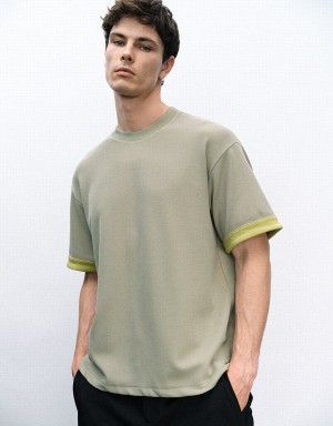 Green Men's Urban Revivo Crew Neck Knitted T Shirts | DOI8615UX