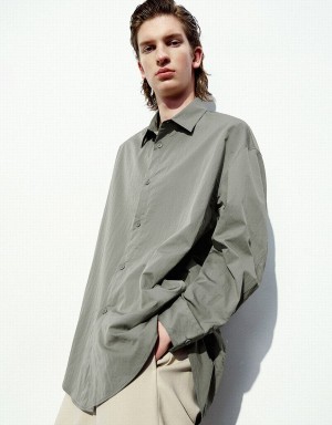 Green Men's Urban Revivo Drop Shoulder Sleeve Oversized Shirts | FZH1225OB