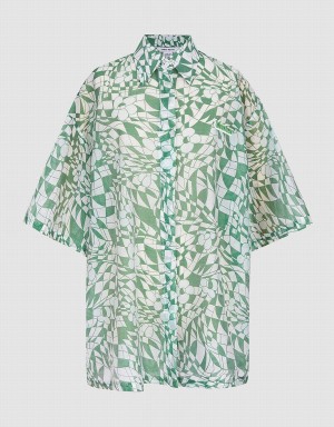 Green Women's Urban Revivo Geometric Print Short Sleeve Shirts | KCS5616KK