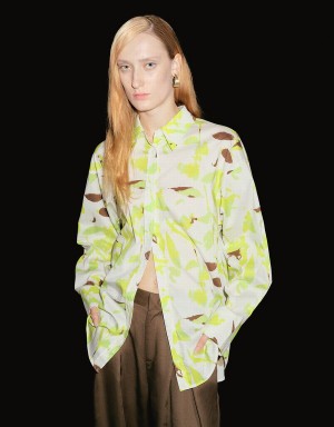 Green Women's Urban Revivo Leaf Print Button Up Shirts | YCI8988KS