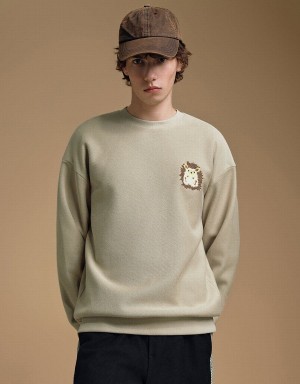 Khaki Men's Urban Revivo Hedgehog Embroidered Crew Neck Sweatshirts | LAN145LP