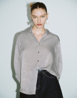 Light Grey Women's Urban Revivo Button Up Straight Shirts | ARE4195AU