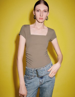 Yellow Women's Urban Revivo Square-Cut Collar Skinny T Shirts | QCT4697QP