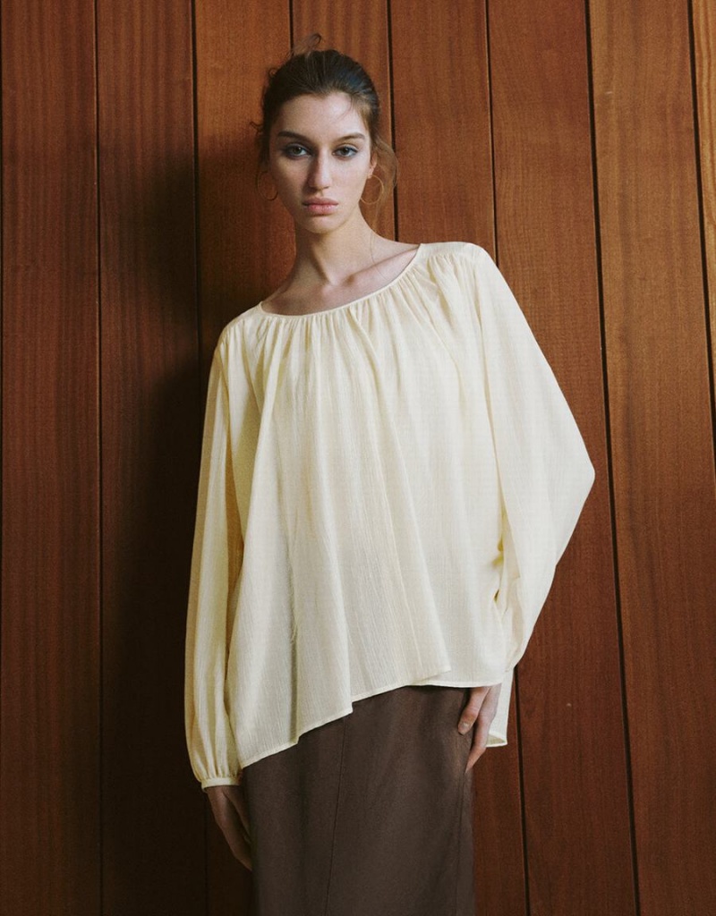 Beige Women\'s Urban Revivo Crew Neck Overhead Blouse | FOV5555CN