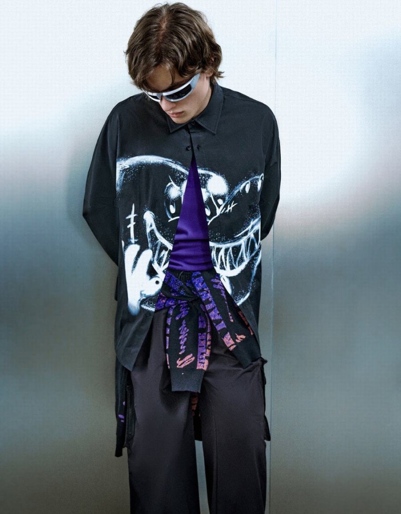 Black Men's Urban Revivo Cartoon Printed Oversized Shirts | RHZ7455AM