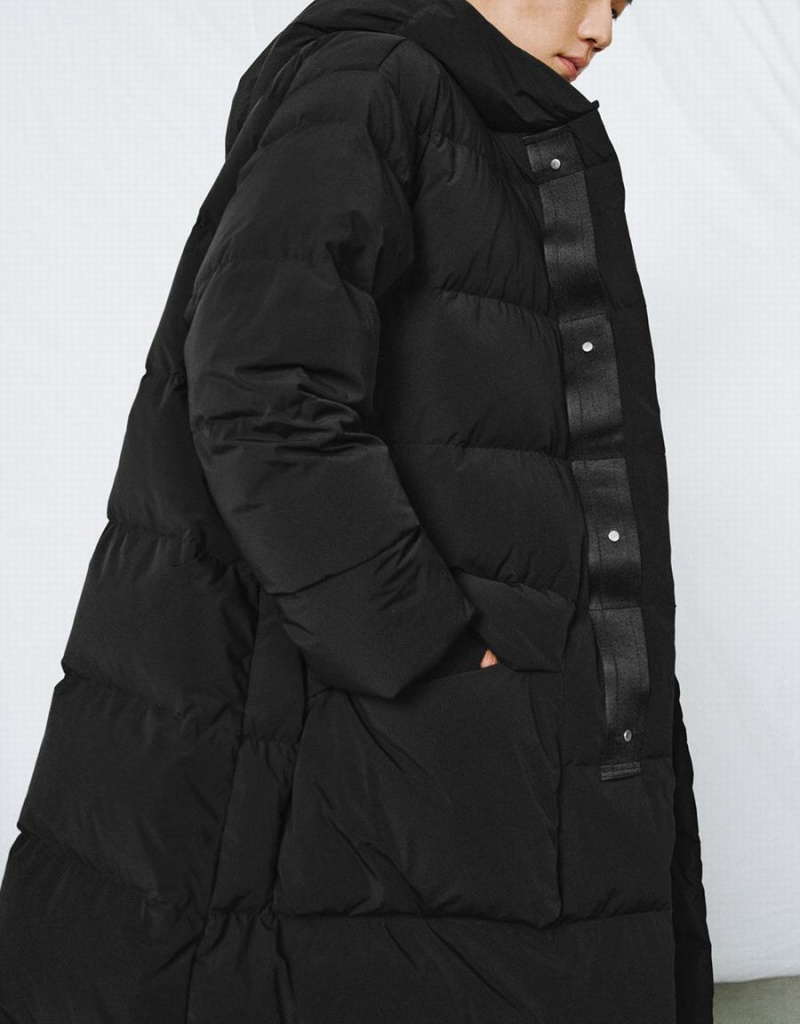 Black Men's Urban Revivo Hooded Puffer Jacket | ILG9722LK