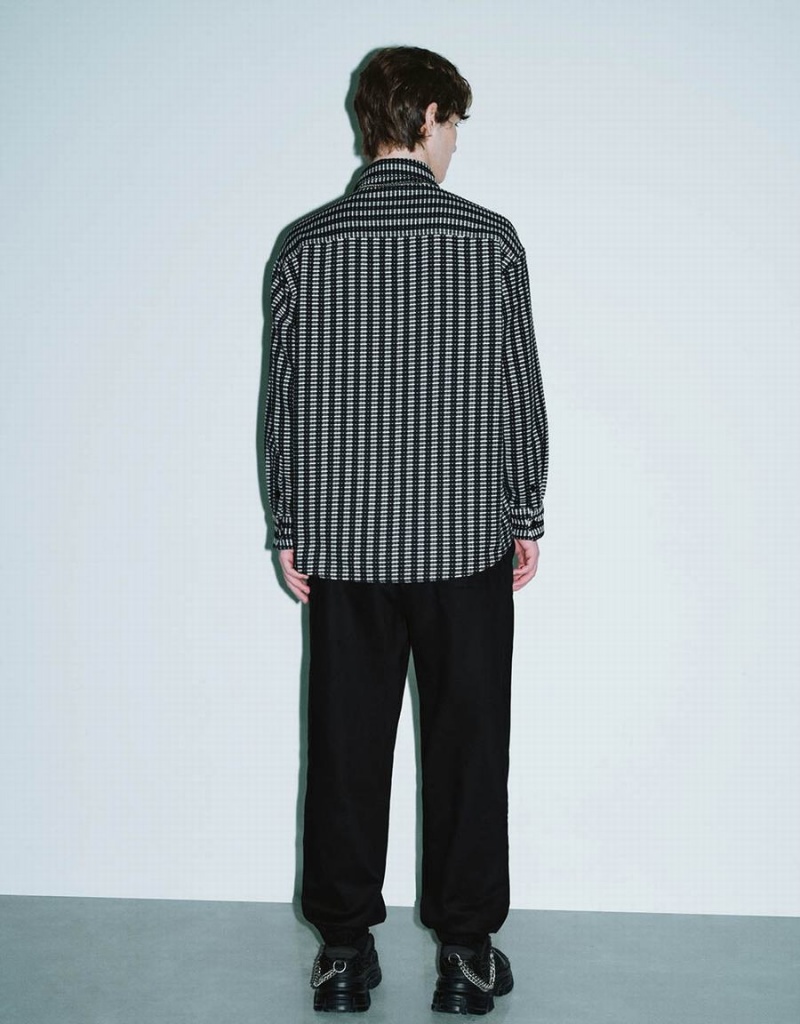 Black Men's Urban Revivo Striped Button Up Oversized Shirts | KFU4340WM