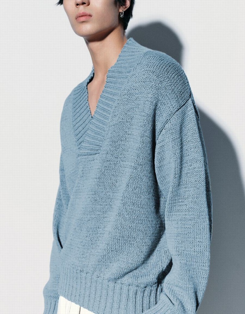 Blue Men's Urban Revivo V-Neck Knitted Cardigan | PXJ8617XS