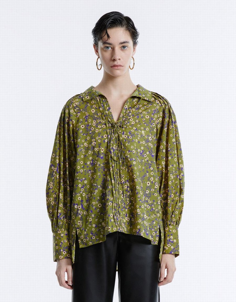 Green Women\'s Urban Revivo Floral Tie Front Blouse | GZD9446GA