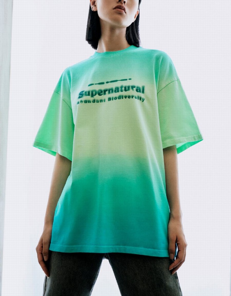 Green Women's Urban Revivo Letter Printed Gradient T Shirts | AXV8475UM