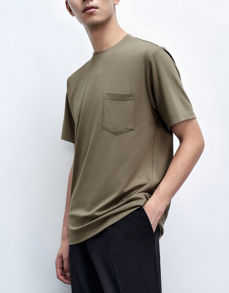 Khaki Men's Urban Revivo Crew Neck Loose T Shirts | IIE712ZR