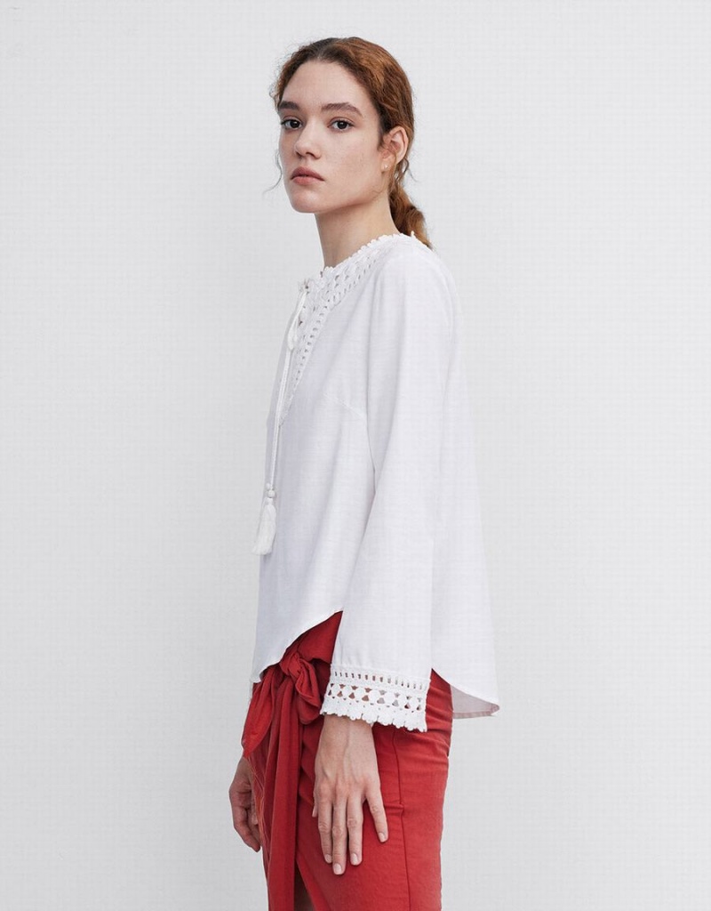 White Women's Urban Revivo Embroidered Blouse | PWQ2178PO