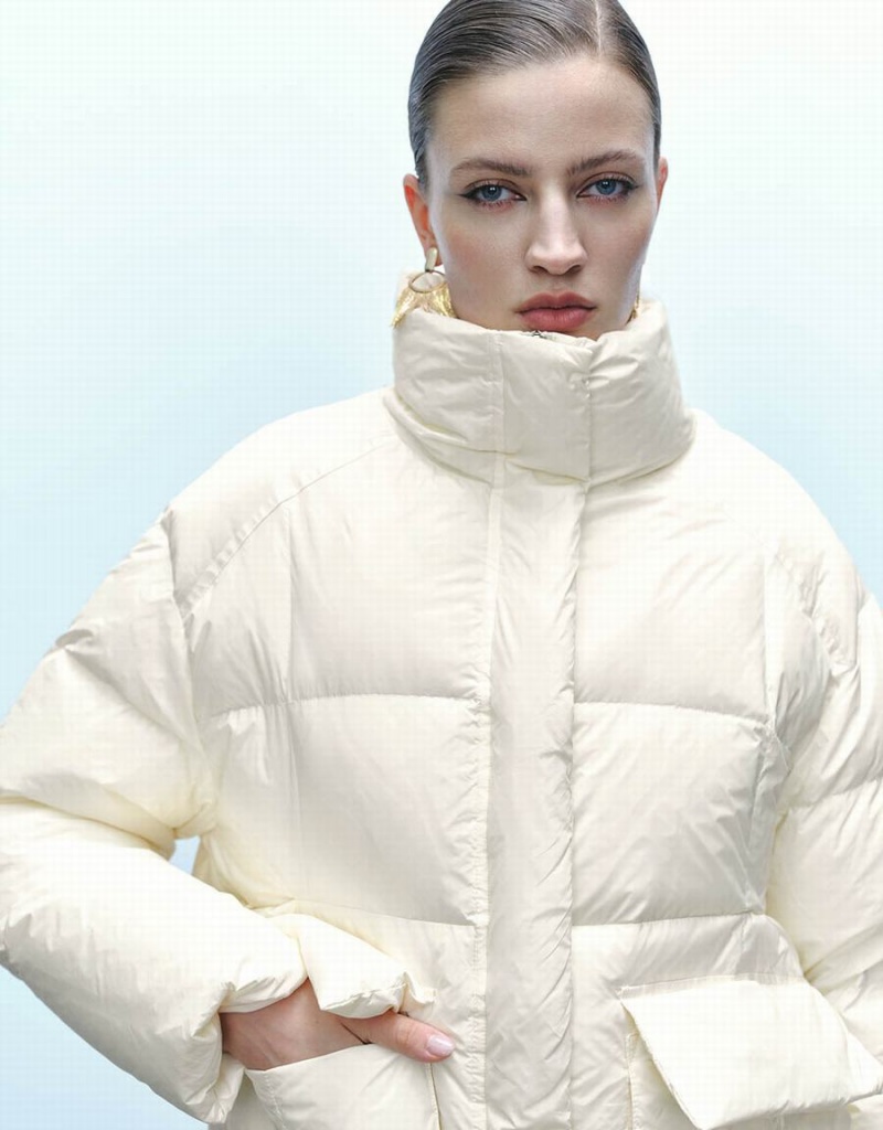 White Women's Urban Revivo Stand Collar Puffer Jacket | DJH3575LM